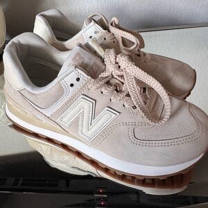 New Balance sneakers 574